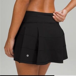 Lululemon pace rival mid-rise skirt
